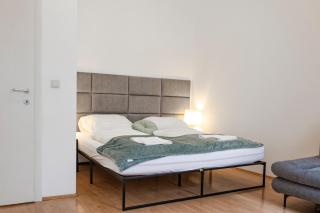 Amazing 2BR Shared Apt Only 7 Min to Wiener Stadthalle - Vienna - 2