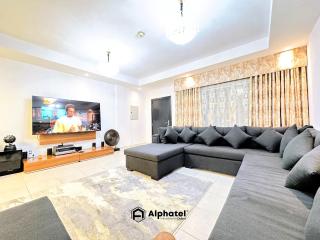 Elegant 3-Bedroom Villa in JVC - Dubai - Ideal for Modern Lifestyles - by Alphatel Vacations - Dubái - 5