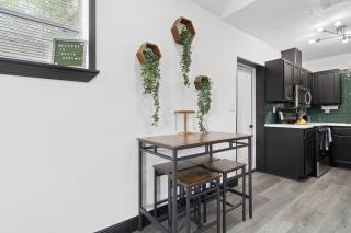 The Hosta Hangout - A Luxury Central Haven - 1
