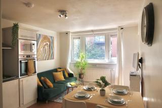Chic 4-Bed apartment in trendy Clerkenwell w balcony and walking distance to tube - London - 0