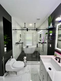 Calm 4BR-3BA 10 min DT Airport by LSP Homes - Atlanta - 8