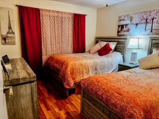 Stylish and Modern Shorewalk condo close to top beaches, heated pools, hot tub, IMG Academy, dining - Bradenton - 7