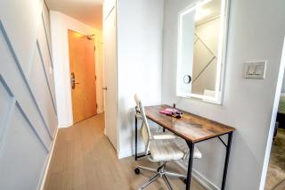 Luxury Condo Living Downtown Toronto - 4