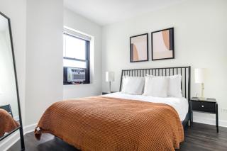 Gold Coast 1BR w Doorman Gym 2 blocks to L CHI-549 - 2