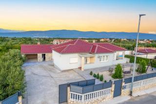 Holiday Home Meri - Pridraga - 1