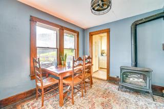 Pet-Friendly Catskills Retreat Fire Pit and Deck! - 3