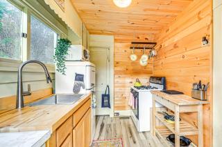 Pet-Friendly Catskills Retreat Fire Pit and Deck! - 1