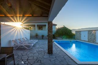 Holiday Home Meri - Pridraga - 4