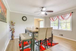 Deck and Game Room Family Home in Stockbridge! - 4