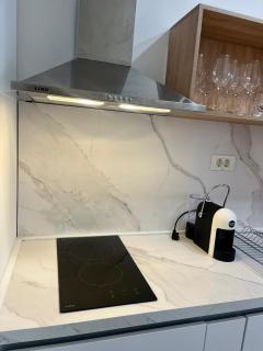 Ruby Modern Central Apartment - 4