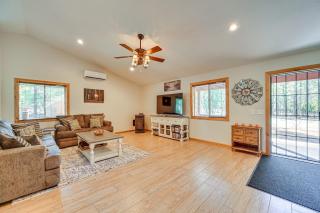 Hike, Boat and Fish Serene Cabin in Happy Jack - 9