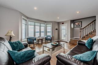 Baycrest Waterfront Escape - Lion's Head - 7