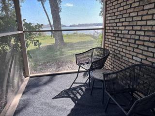 Lake House in Briggsville - Briggsville - 8