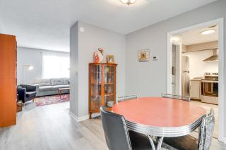Walk to Main St Hendersonville Chic Home with Yard - Hendersonville - 4