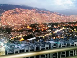 3 Apartamento con Hermosa Vista de Norte a Sur - 7