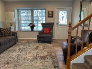 Betty's Place II - 4