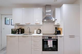 Aldenham Road 1 Bedroom Apartment Next to Bushey Station - Bushey - 4