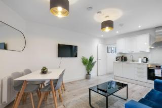 Aldenham Road 1 Bedroom Apartment Next to Bushey Station - Bushey - 3