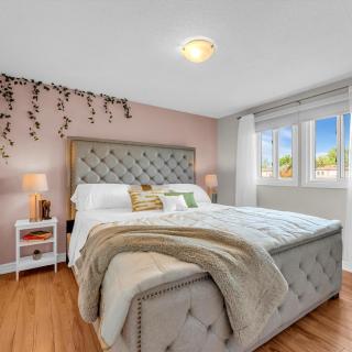 Retro Arcade & Gaming Home by Pako Stays - Brampton - 9