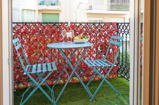 - - Superbe Studio avec Balcon - Nice Centre - - - 0