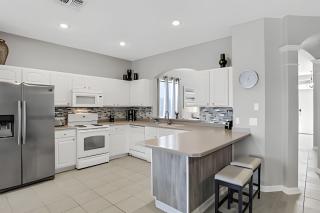 DNF - 7761 · 6BR Cheerful Home w/ Game Room & Pool - Orlando - 1