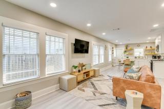 3 Mi to Dtwn: Dog-Friendly Home in Houston! - 5