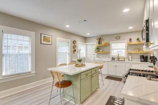 3 Mi to Dtwn: Dog-Friendly Home in Houston! - 4