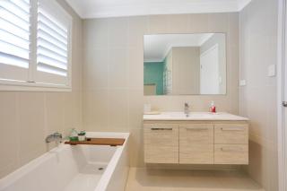 Tilly and Annies Place - Hawks Nest - 3