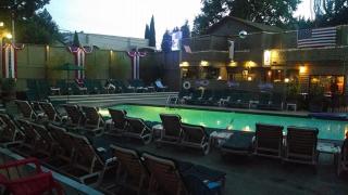 R3 Hotel LGBTQIA All Welcome Adults Only - 4