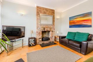 Сharming 2BR Victorian Duplex w garden in Catford - - 8