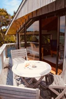 Pomare Beach Chalet - 9