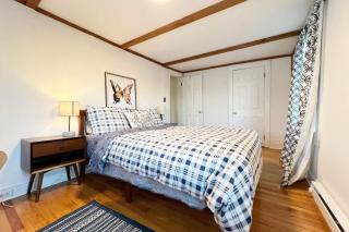 Quaint Renovated Single Family - 7