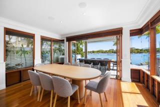 Riverside Elegance on Noosa Parade - Noosa Heads - 5