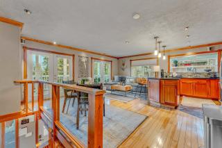 Modern Tahoe Retreat with Grill Walk to Beach - 4