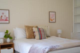 Hollybrooke Cottage, East Launceston - Launceston - 2