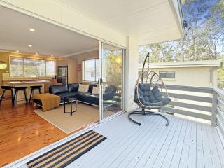 Pet-Friendly 2-Bed Beach House with Garden & BBQ - Surf Beach - 7