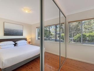 Pet-Friendly 2-Bed Beach House with Garden & BBQ - Surf Beach - 2
