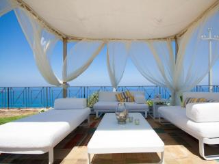 Villa in Palermo with Swimming Pool - 0