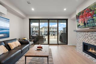 The Beach House at Saratoga Modern Beach Oasis - Oyster Bay - 1