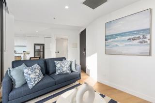 Central Southbank 2BR w Stunning Views and Balcony - Melbourne - 2