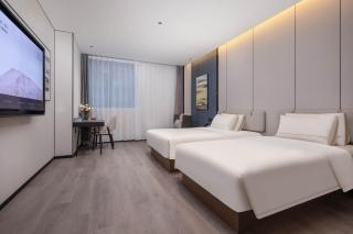 Atour Hotel Wuxi Huishan High-Speed Railway Station - Wuxi - 5