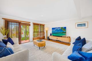 Illalangi - views, pool, walk to beach - North Haven - 9