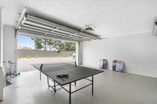 A plus Location Views Games Balcony BBQ and Dining - McCracken - 5