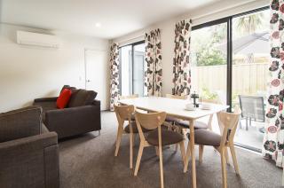 Hutcheson St - Christchurch Holiday Homes - - 9