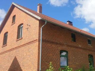 Brick House Starkow Comfortable Vacation Home - - 0