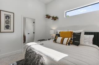 9005B - Luxury Two Bedroom Den home - Solitude - 1