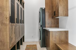 9005B - Luxury Two Bedroom Den home - Solitude - 5