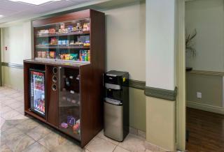 Quality Inn & Suites - Whitecourt - 6