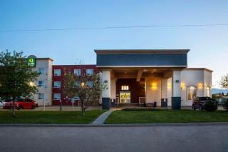 Quality Inn & Suites - Whitecourt - 9