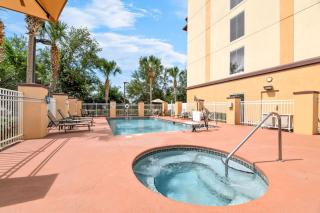 Comfort Suites Orlando Airport - Orlando - 1